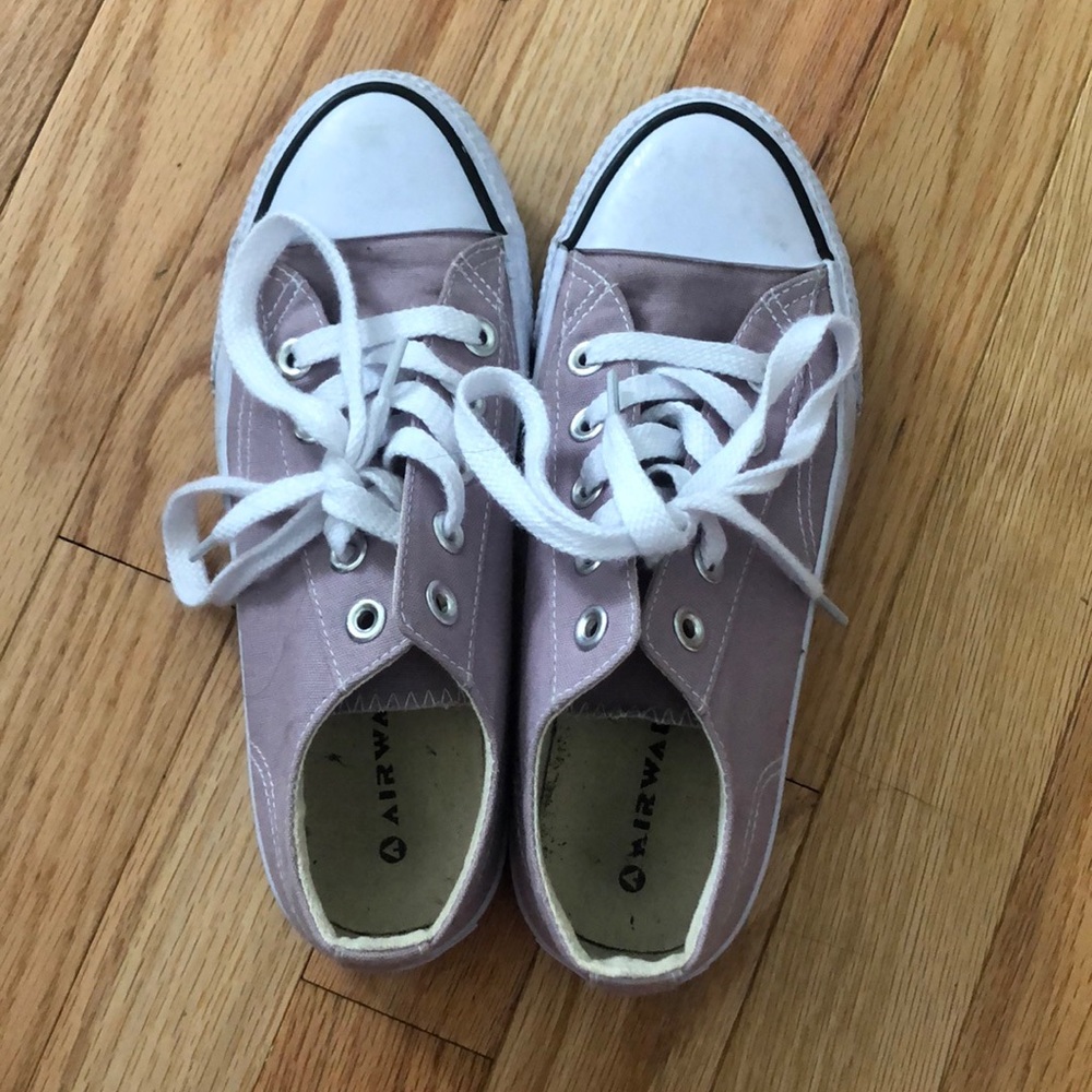 AIRWALK SIZE 6/GOOD CONDITION